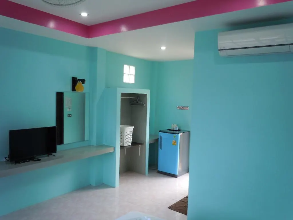 מלון קו טאו Long House בית הארחה